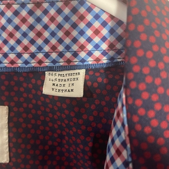 Stylish Burgundy Patterned Men's Shirt - Picture 4 of 9